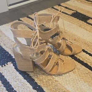 Dolce Vita Beige Strappy Raffia Block Heel Sandals, Lace Up, GUC, 8.5